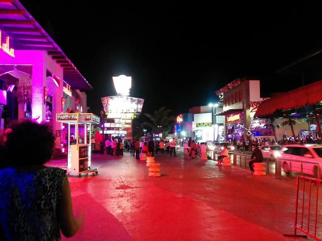 Aparthotel Cancun Zone